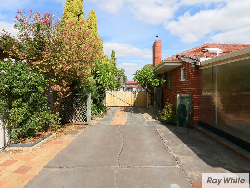 19 Gild Street, Cloverdale WA 6105