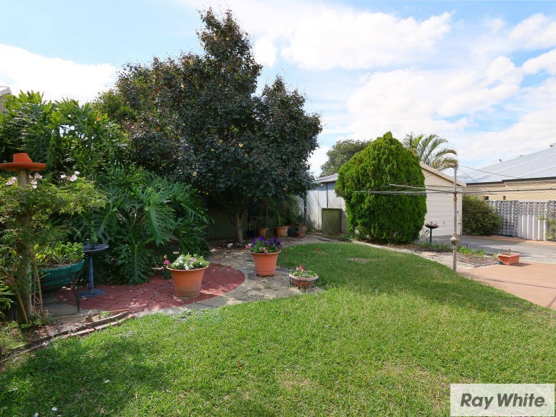 19 Gild Street, Cloverdale WA 6105
