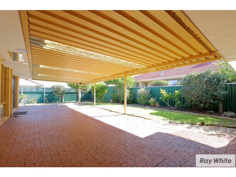 7 Norbertine Close, Queens Park WA 6107