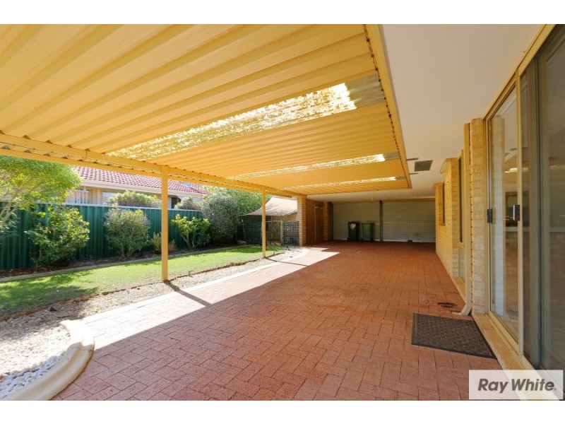 7 Norbertine Close, Queens Park WA 6107