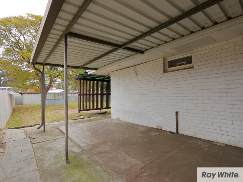 7 Costello St, Maddington WA 6109