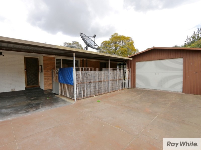 7 Costello St, Maddington WA 6109