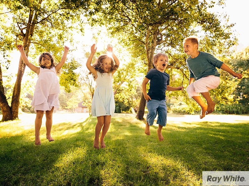 138-146 Centre Street, Queens Park WA 6107