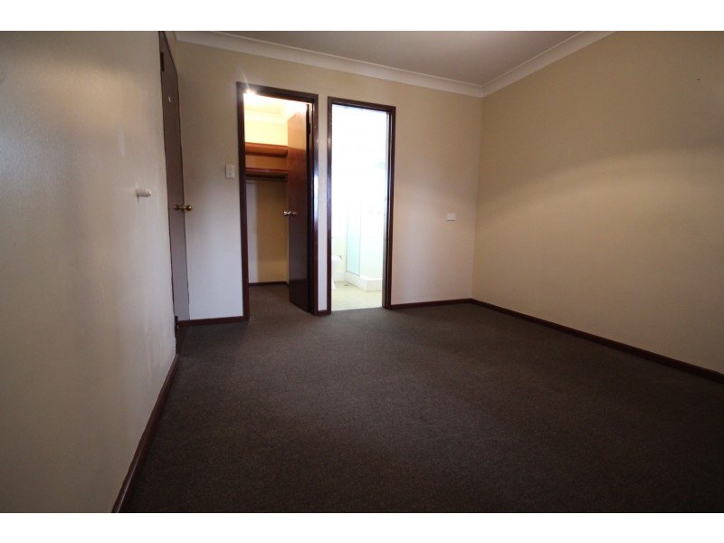 21 Streatham St, Beckenham WA 6107