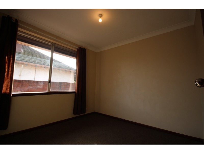 21 Streatham St, Beckenham WA 6107