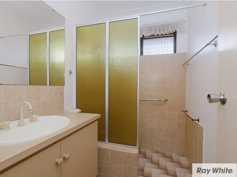 30 Dealy Close, Cannington WA 6107