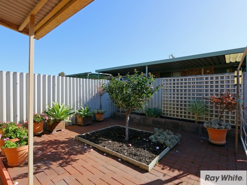 30 Dealy Close, Cannington WA 6107