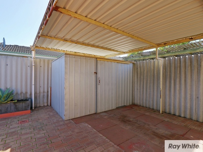 30 Dealy Close, Cannington WA 6107