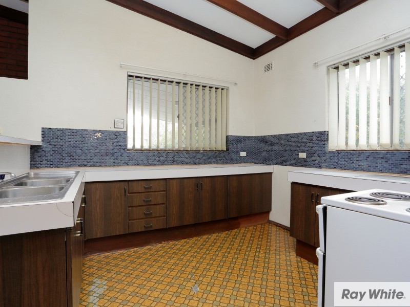 12 Deverell Way, Bentley WA 6102