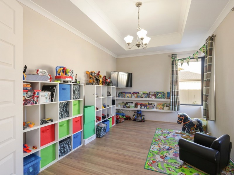 13b Jubilee Street, Beckenham WA 6107