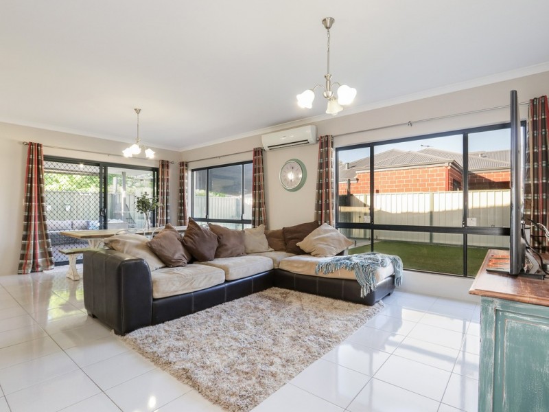 13b Jubilee Street, Beckenham WA 6107