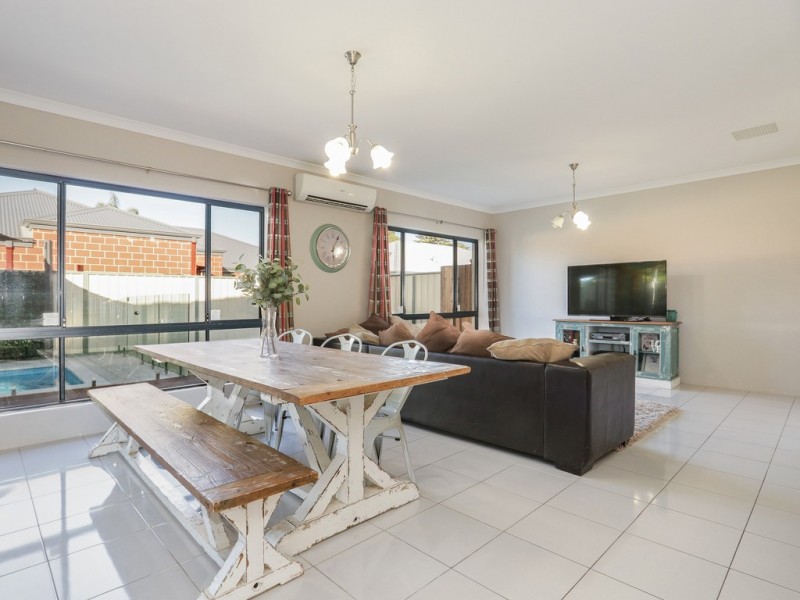 13b Jubilee Street, Beckenham WA 6107