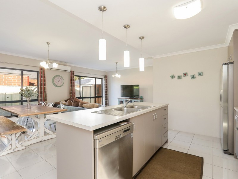 13b Jubilee Street, Beckenham WA 6107