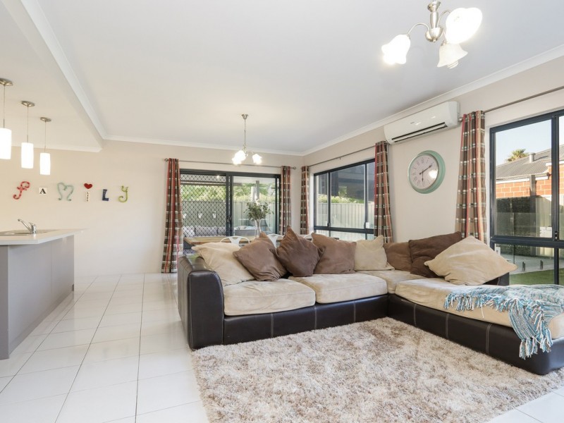 13b Jubilee Street, Beckenham WA 6107