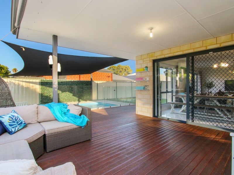 13b Jubilee Street, Beckenham WA 6107