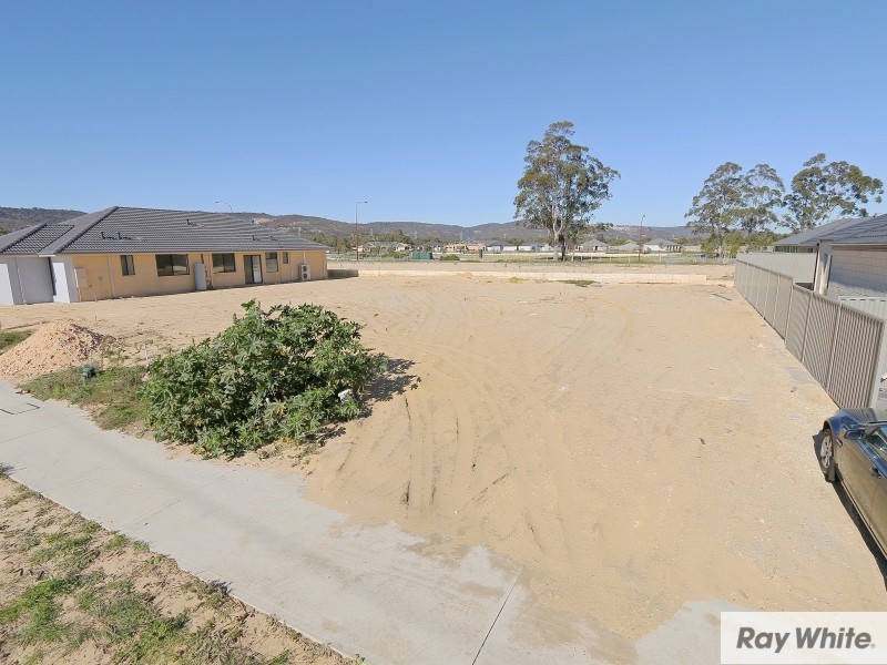 25 Woodswallow Parkway, Maddington WA 6109
