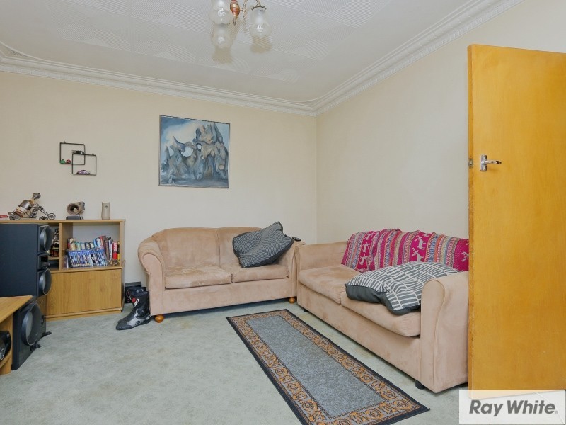 14 Nicholson Road, Beckenham WA 6107