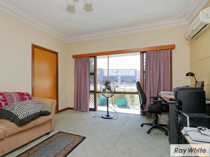 14 Nicholson Road, Beckenham WA 6107