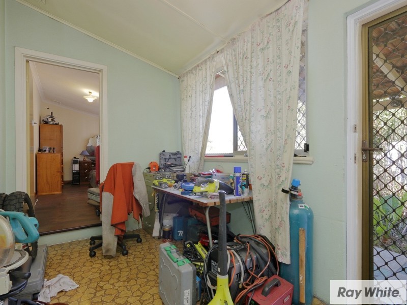 14 Nicholson Road, Beckenham WA 6107