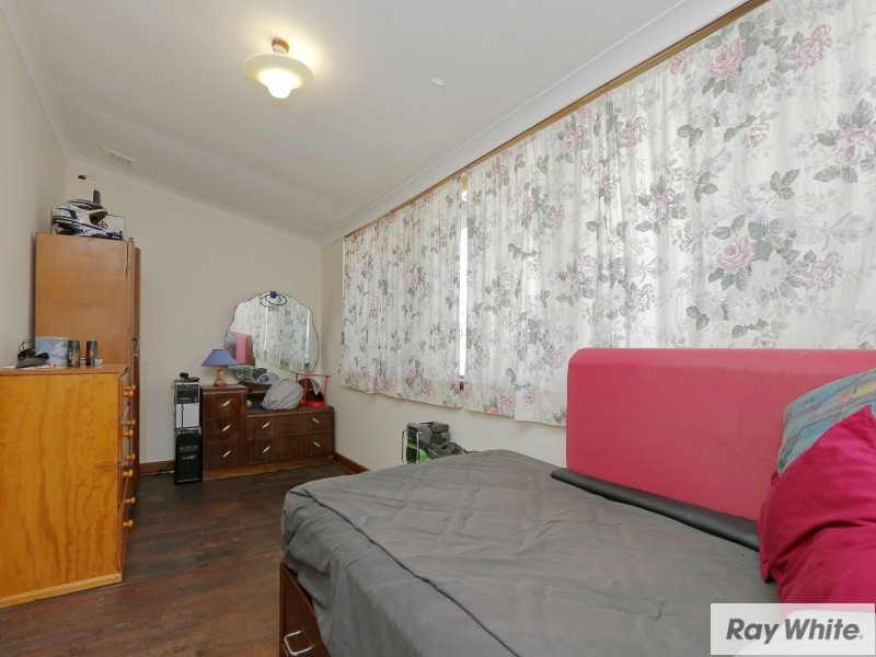 14 Nicholson Road, Beckenham WA 6107