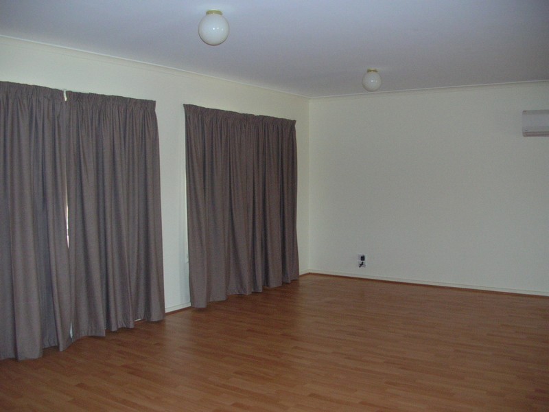 12 Cornish Terrace, Wallaroo SA 5556