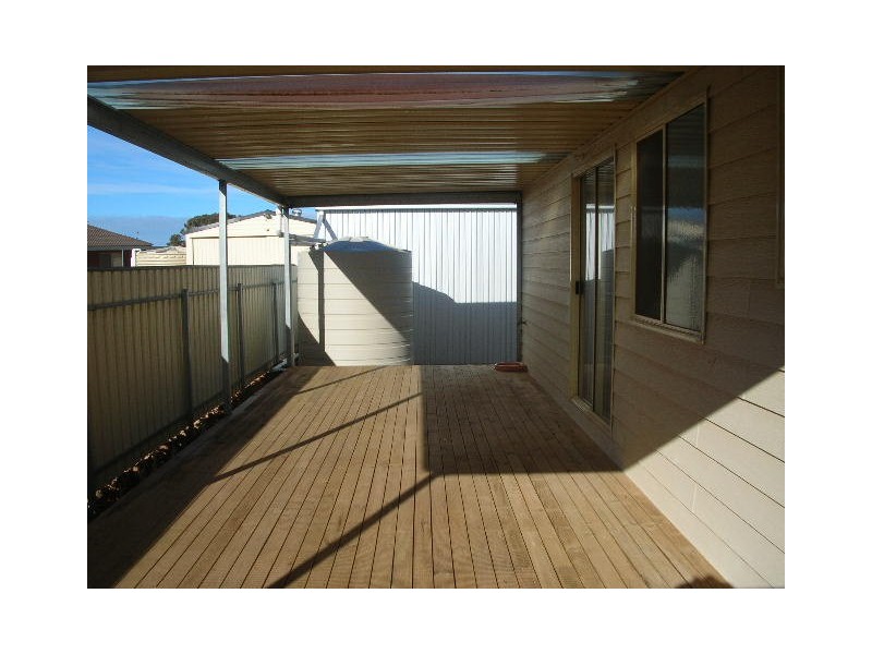 Unit 1 20A Kadina Road, Wallaroo SA 5556