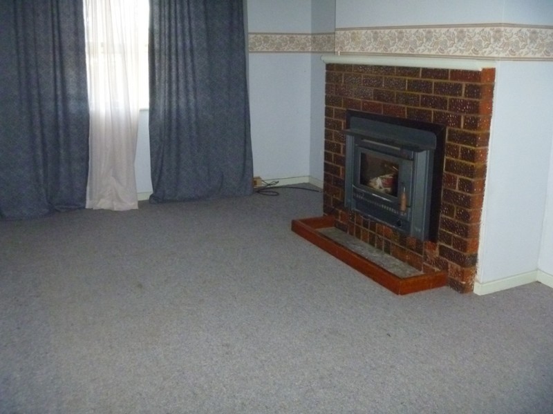 15 Young St, Wallaroo SA 5556