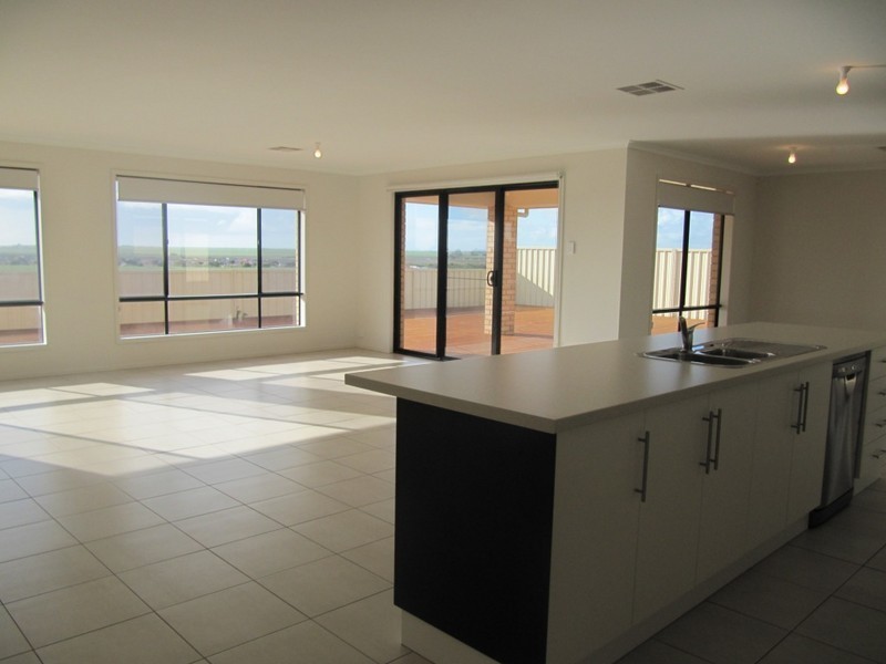 33 Errington Street, Wallaroo SA 5556
