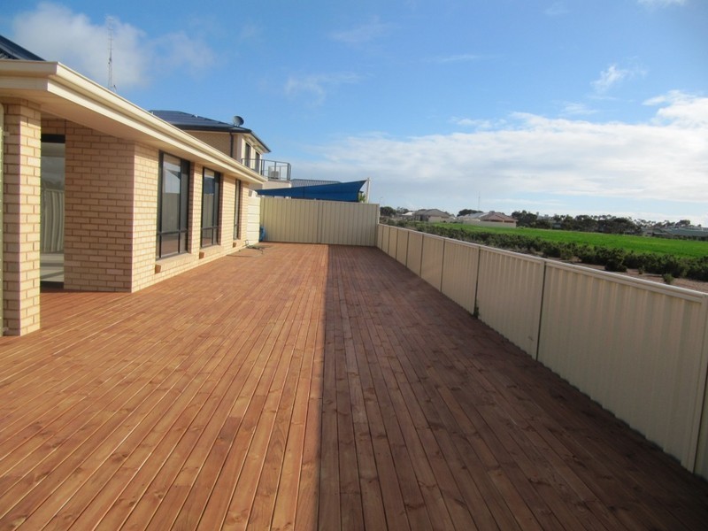 33 Errington Street, Wallaroo SA 5556
