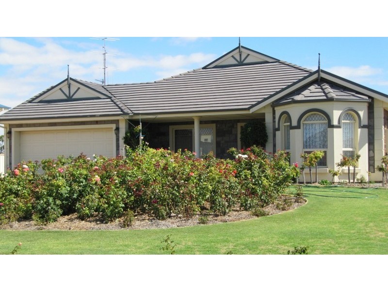 80 Stately Way, Wallaroo SA 5556