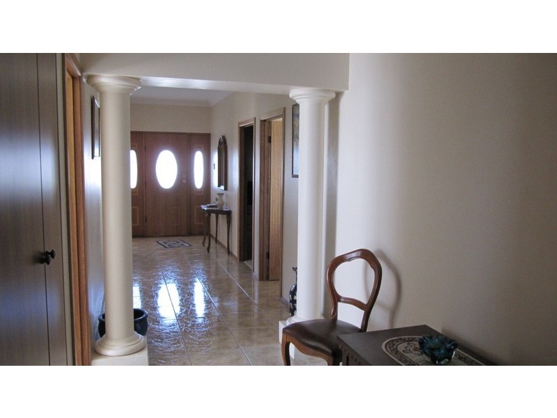 80 Stately Way, Wallaroo SA 5556