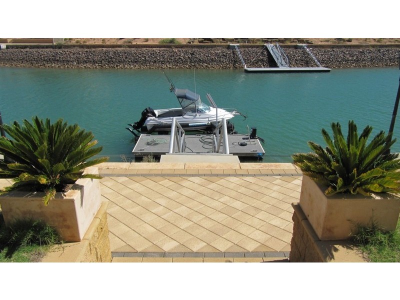 80 Stately Way, Wallaroo SA 5556