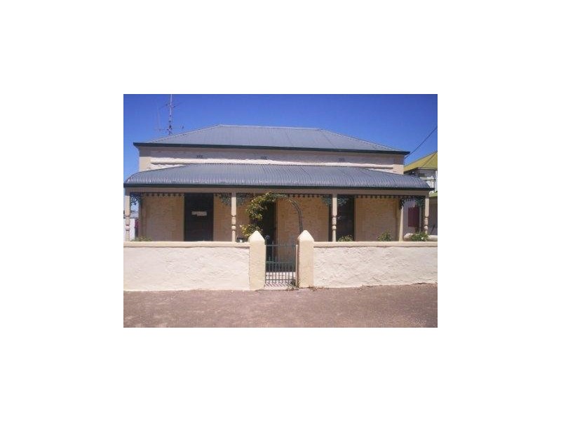 9 Stirling Street, Wallaroo SA 5556