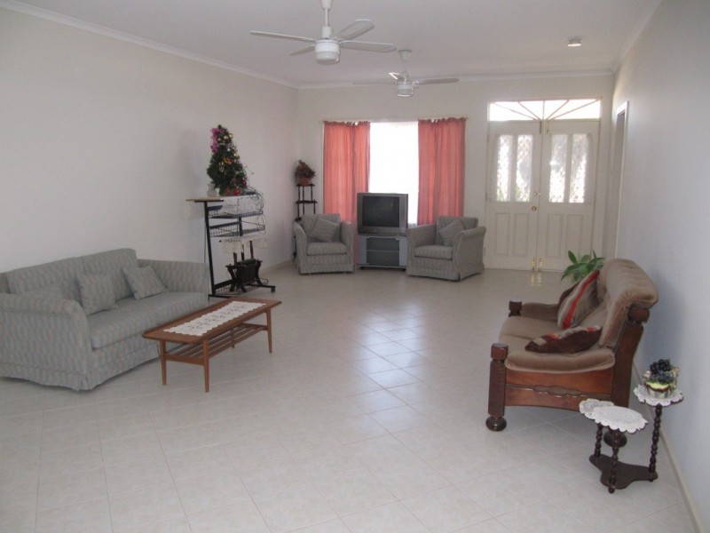 2 Emu Street, Wallaroo SA 5556