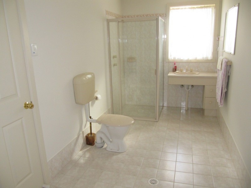 2 Emu Street, Wallaroo SA 5556