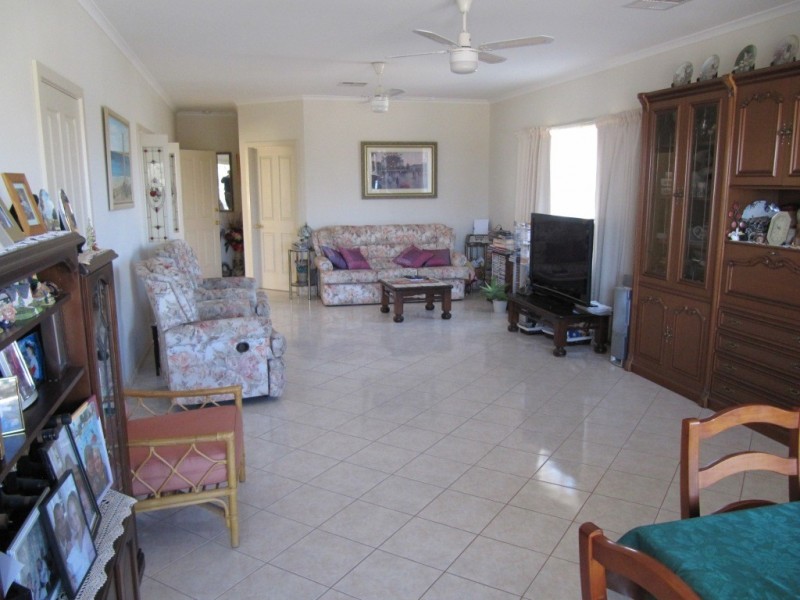 2 Emu Street, Wallaroo SA 5556