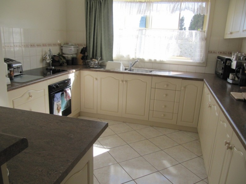 2 Emu Street, Wallaroo SA 5556