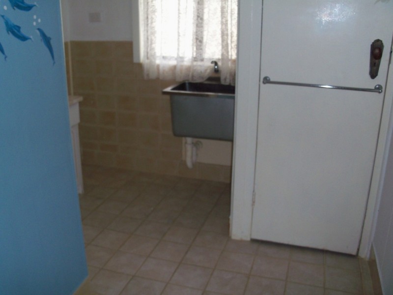 11 Clayton Drive, North Beach SA 5556