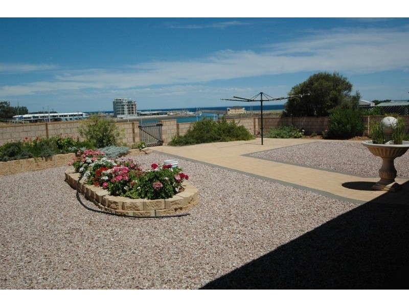 7 Gilmore Crescent, Wallaroo SA 5556