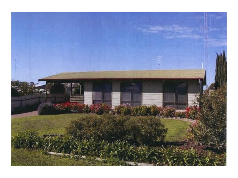 22 Trelawney Street, Moonta Bay SA 5558