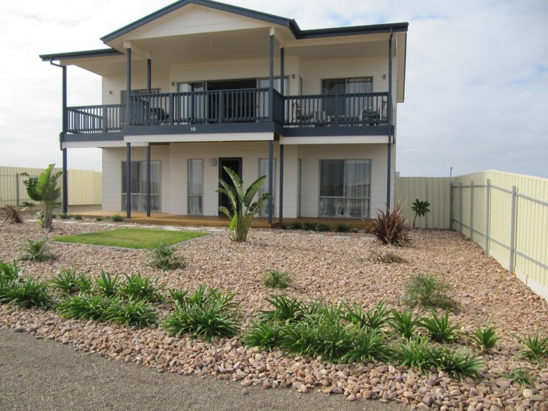 10  Dovenby Street, North Shores, Wallaroo SA 5556