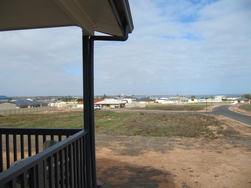10  Dovenby Street, North Shores, Wallaroo SA 5556