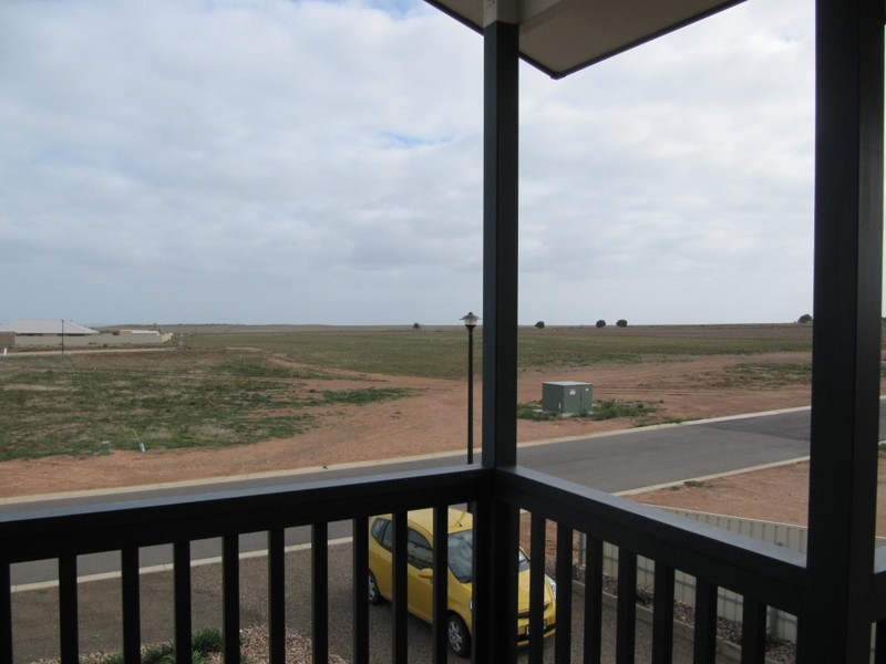 10  Dovenby Street, North Shores, Wallaroo SA 5556