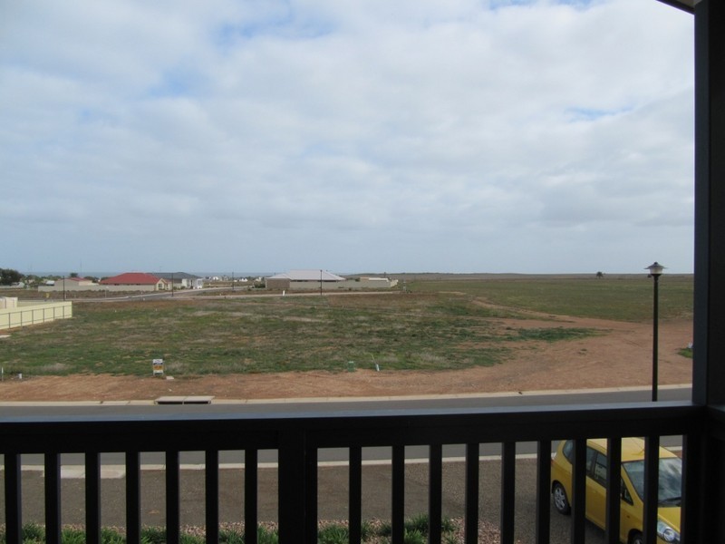10  Dovenby Street, North Shores, Wallaroo SA 5556