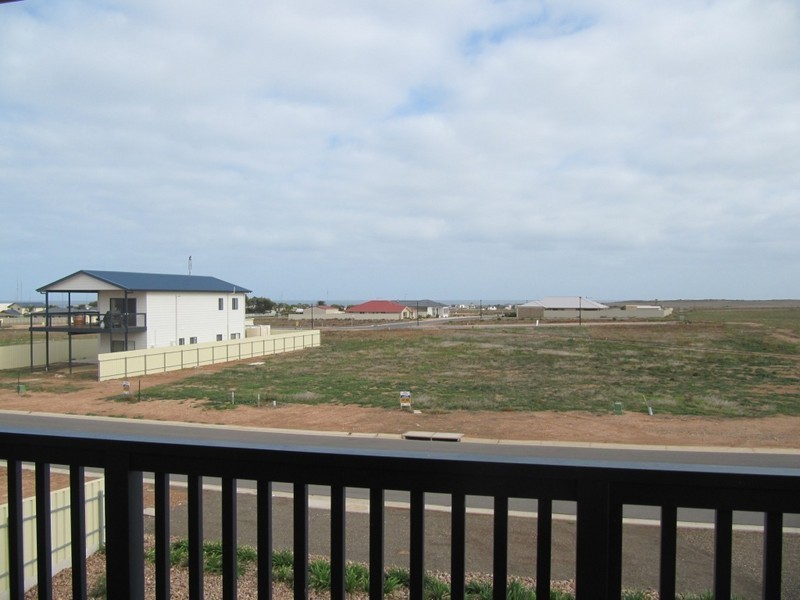 10  Dovenby Street, North Shores, Wallaroo SA 5556