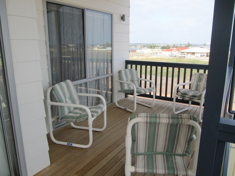 10  Dovenby Street, North Shores, Wallaroo SA 5556