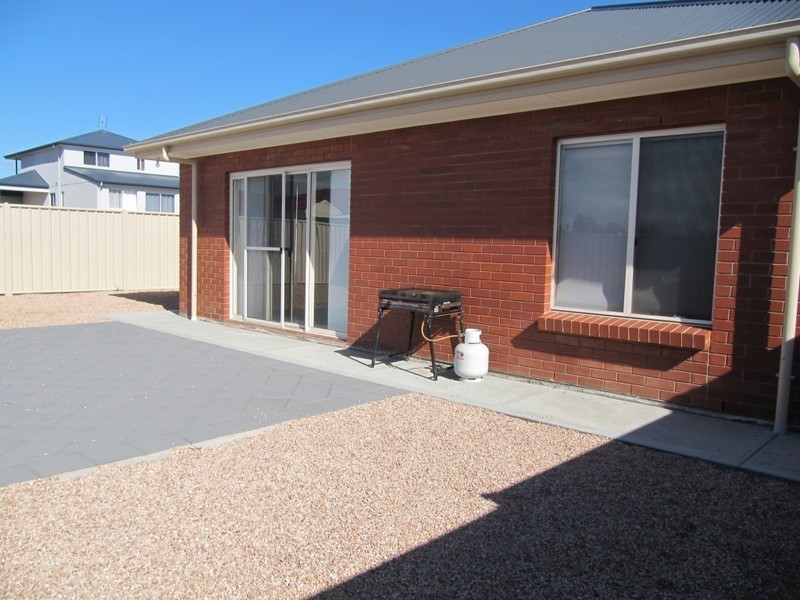 4 Albatross Road, Wallaroo SA 5556