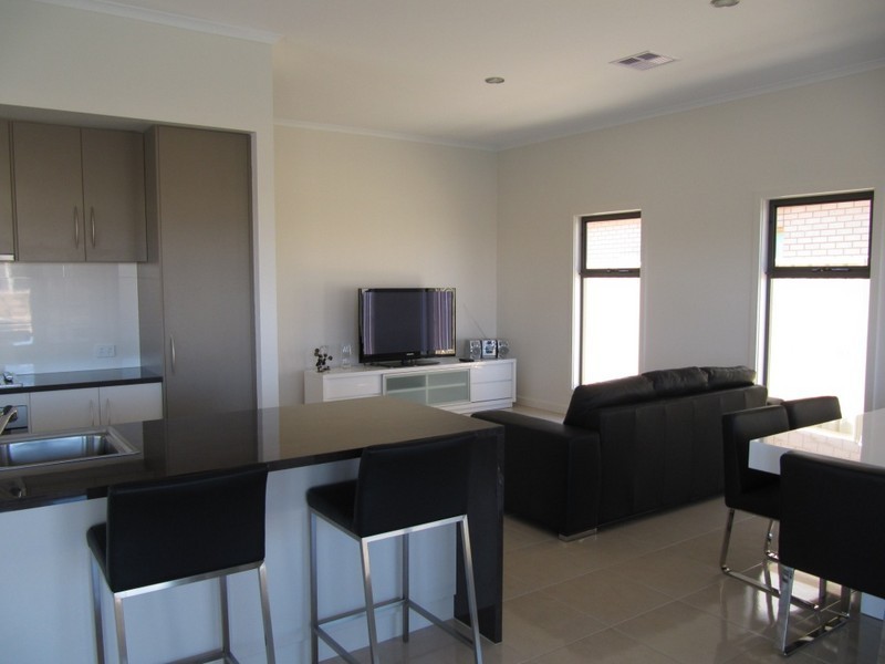 84 Stately Way, Wallaroo SA 5556
