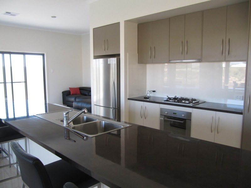 84 Stately Way, Wallaroo SA 5556