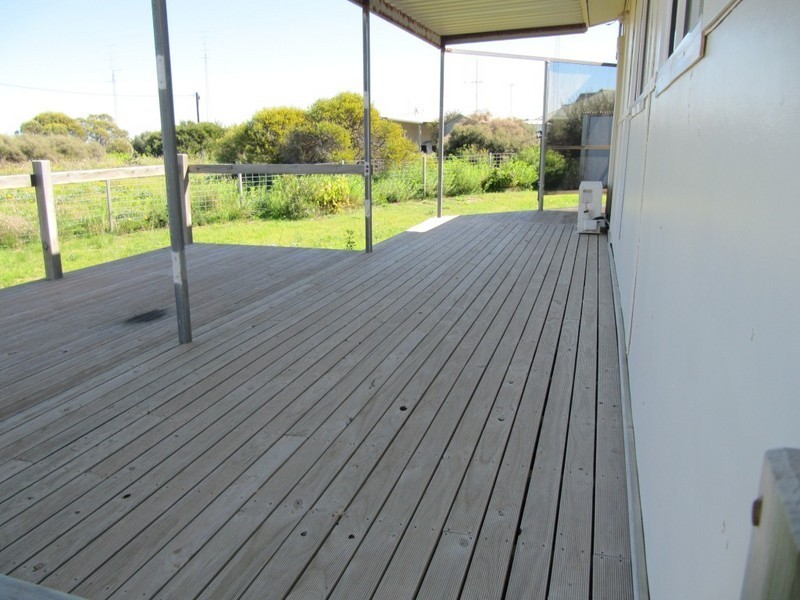 5 Michelle Street, North Beach SA 5556